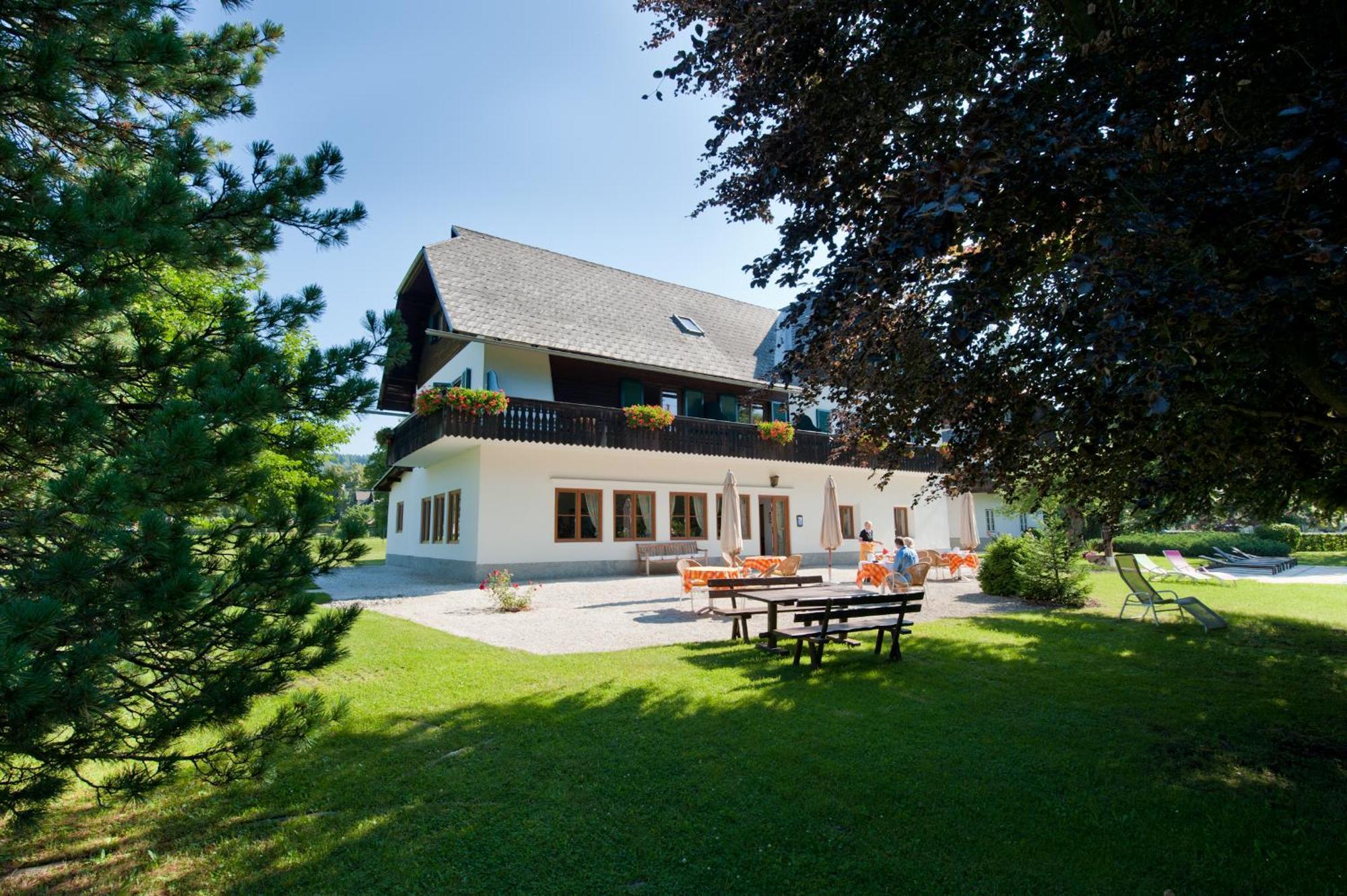 Hotel Oremushof Velden am Woerthersee Exterior photo